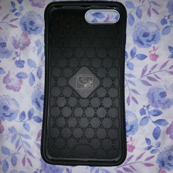 iPhone 8 Plus case - Picture 2 of 2